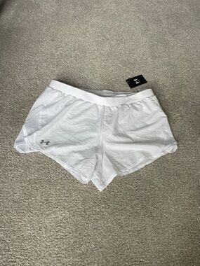 NEW Under Armour Women’s White Fly By 2.0 Shorts Size XL
